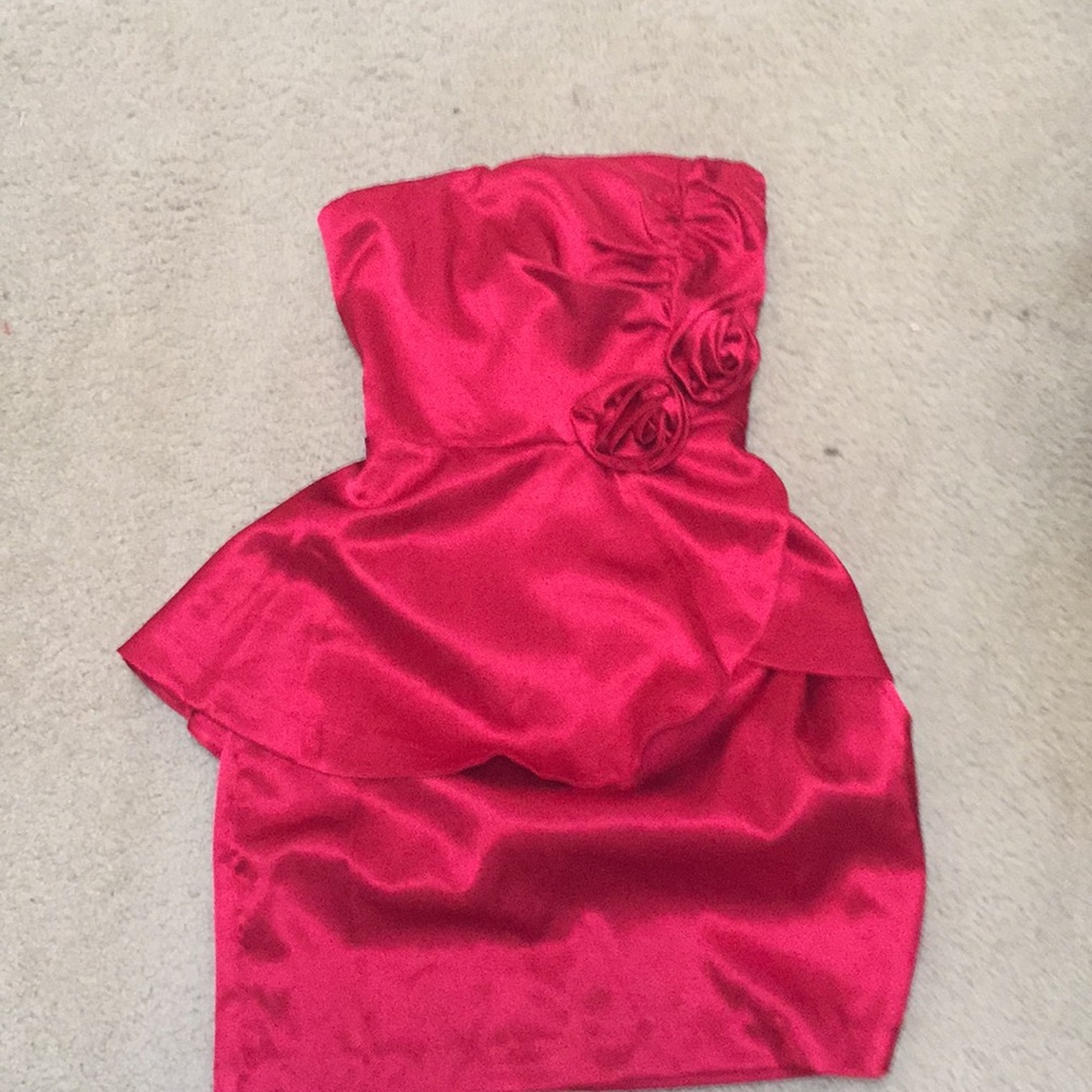Cute red party dress!